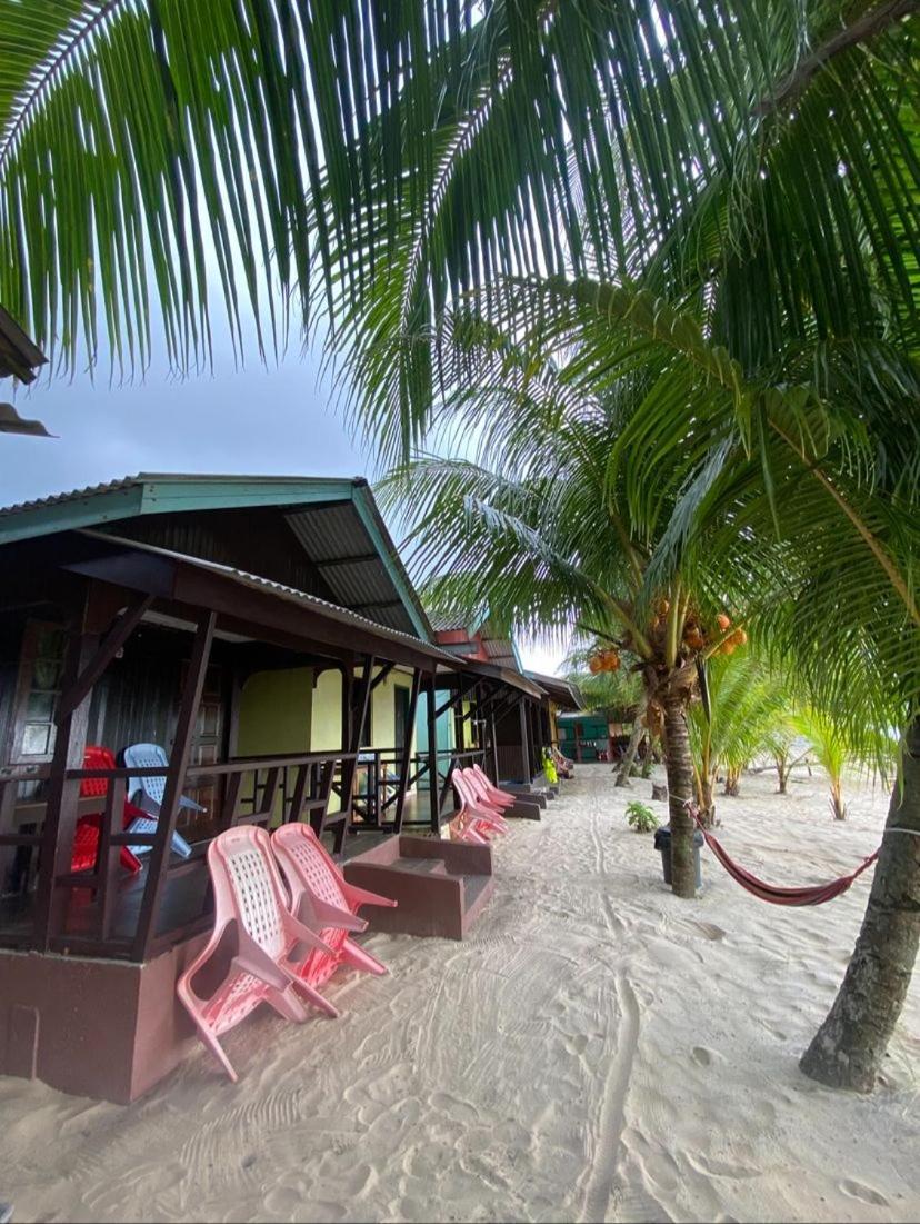 Rainbow Tioman Cottage Kampong Juara Exterior foto