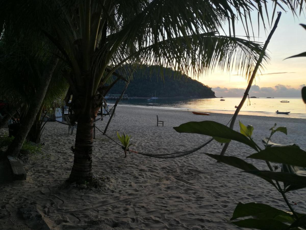 Rainbow Tioman Cottage Kampong Juara Exterior foto